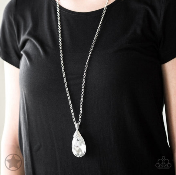 Spellbinding sparkle white blockbuster necklace - Picture 2 of 3